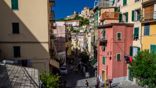 La calle principal, Riomaggiore, Cinco Tierras, Italia