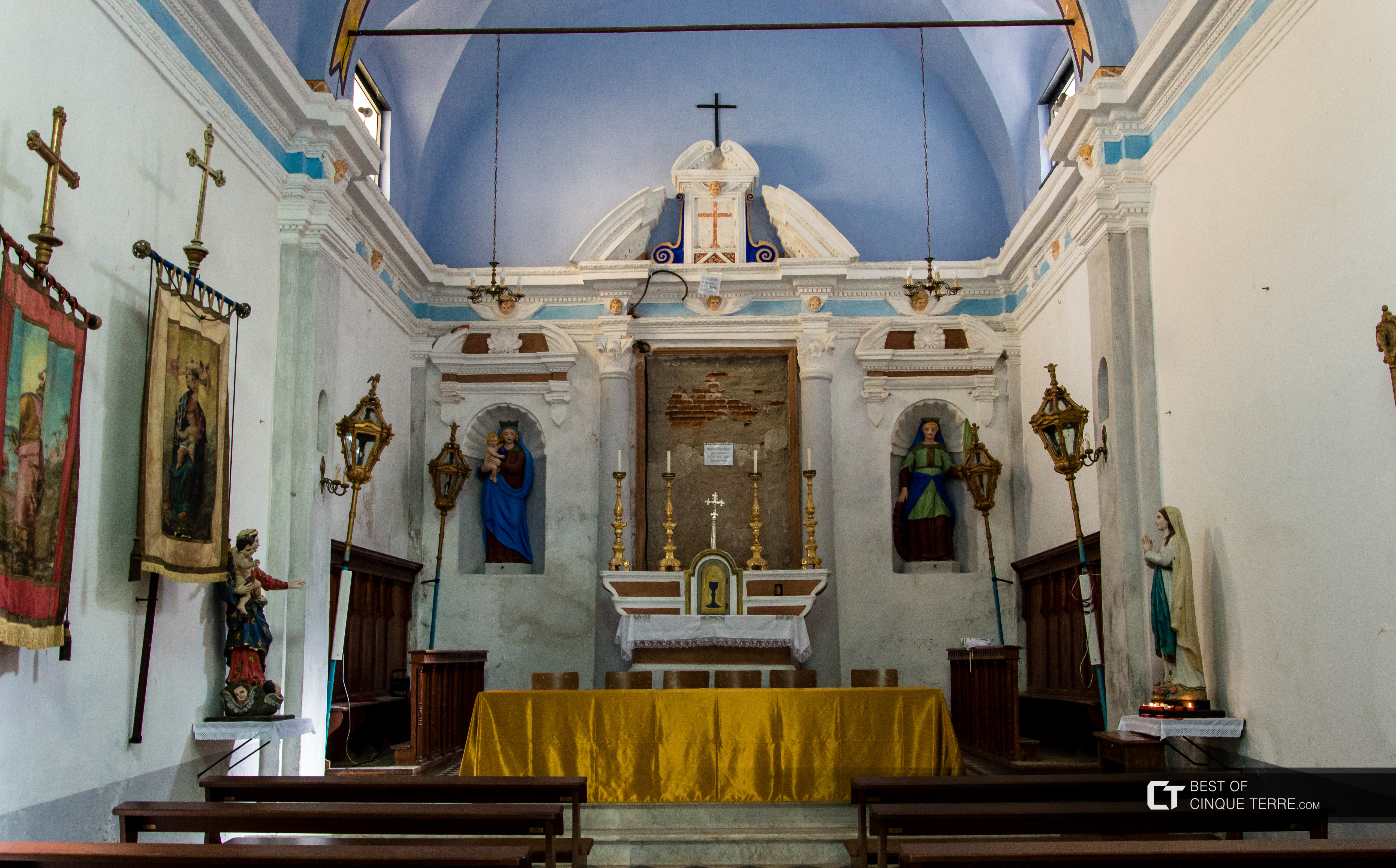 Innenansicht des Oratoriums Santa Caterina, Corniglia, Cinque Terre, Italien