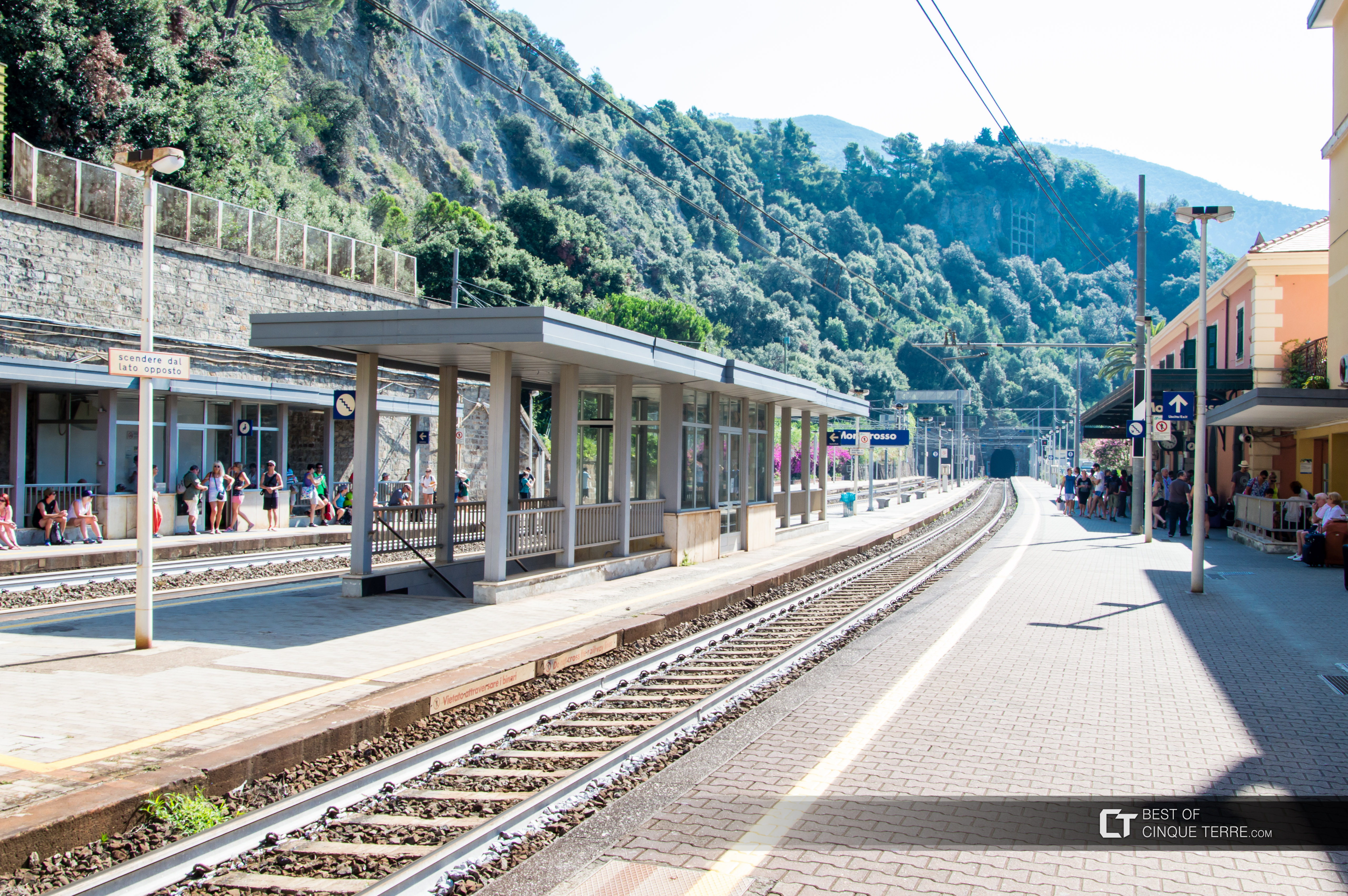 La gare ferroviaire, Monterosso al Mare, Cinque Terre, Italie
