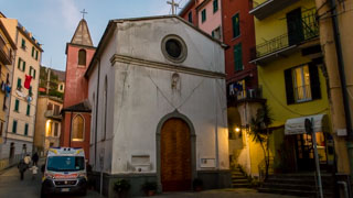 Kościół Wniebowzięcia Najświętszej Marii Panny, Riomaggiore, Cinque Terre, Włochy