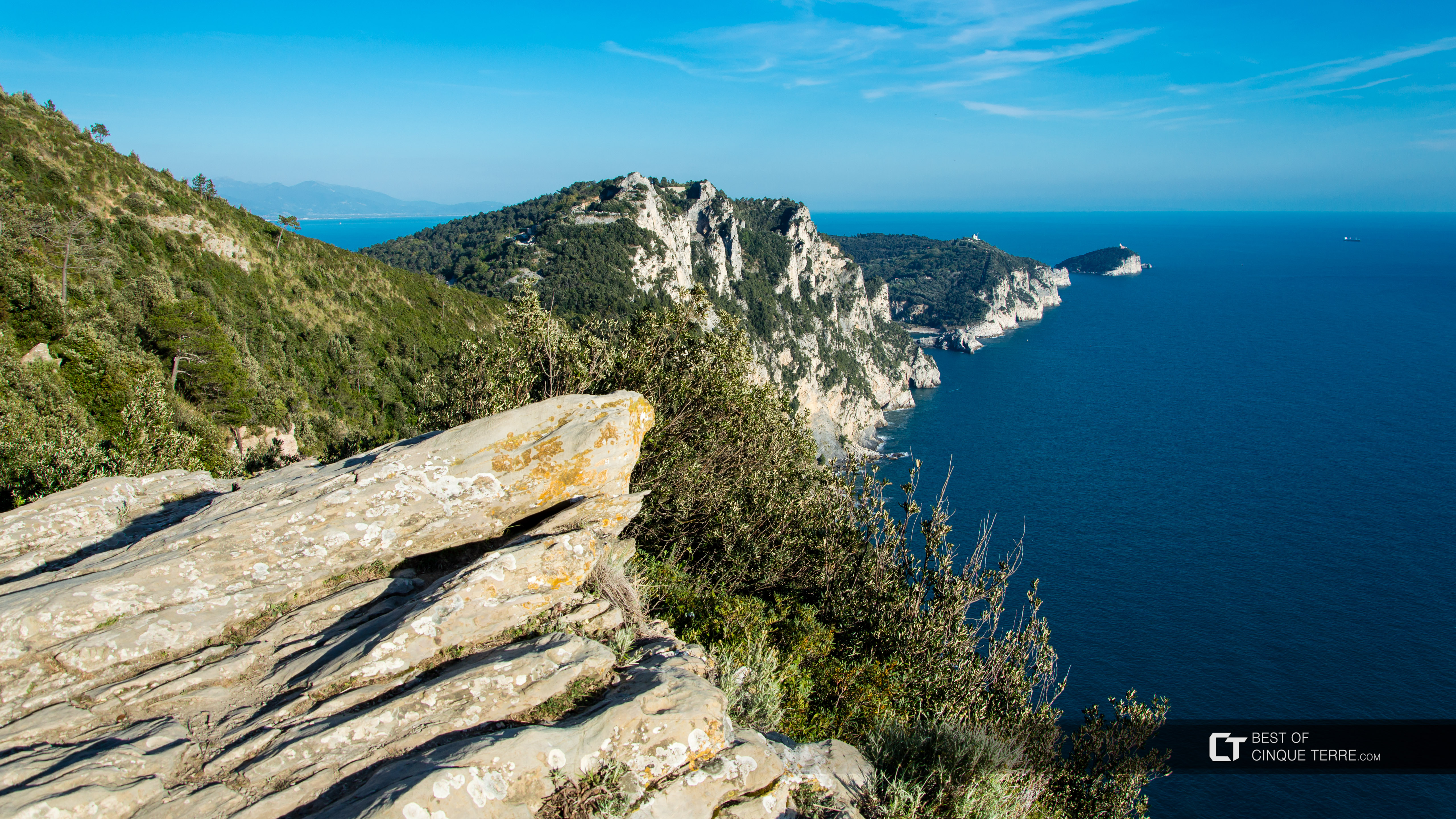 Área con un hermoso panorama sobre el recorrido desde Riomaggiore hacia Portovenere, Los senderos, Cinque Terre, Italia