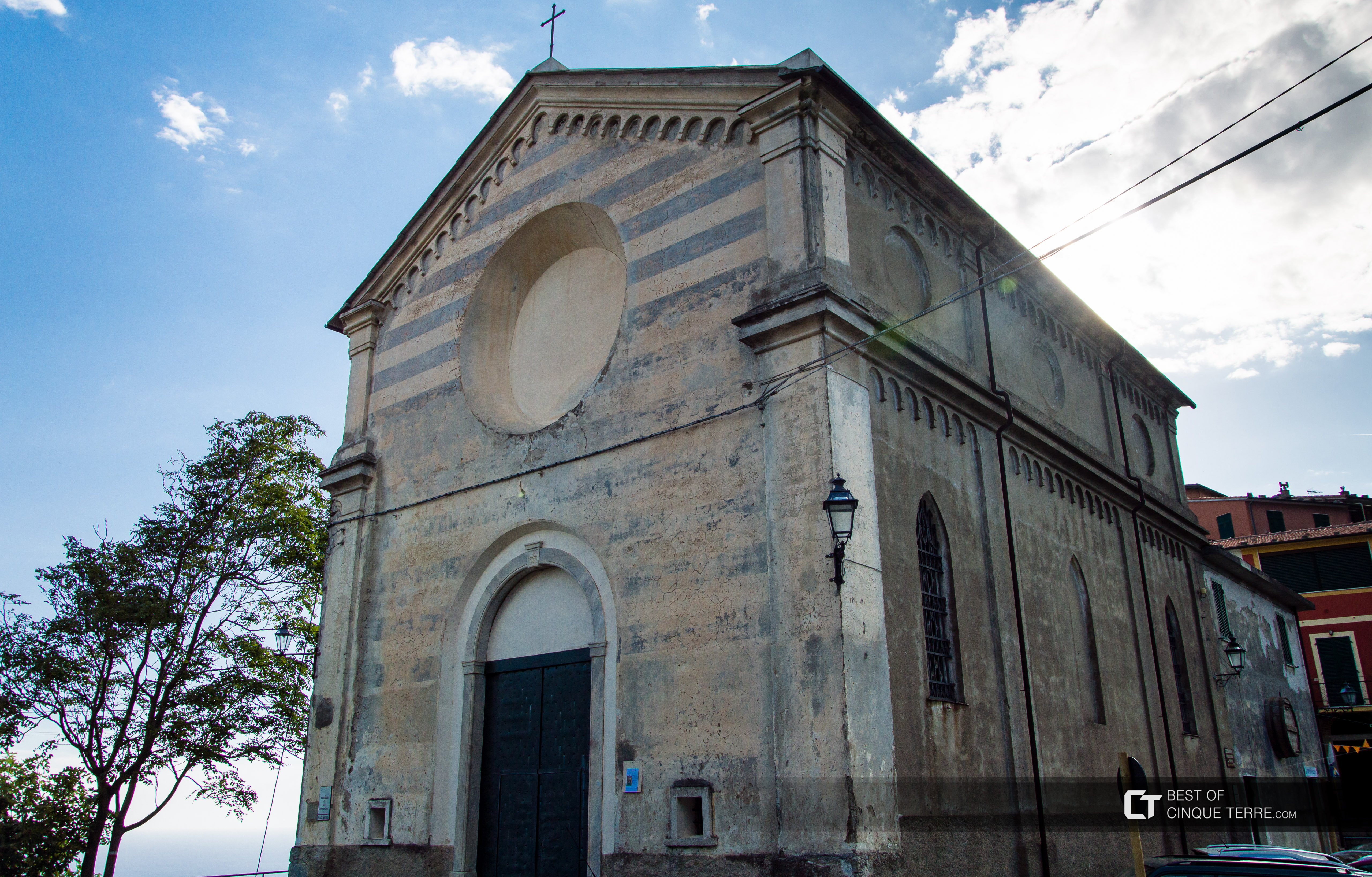 Die Wallfahrtskirche Nostra Signora delle Grazie in San Bernardino, Vernazza, Cinque Terre, Italien