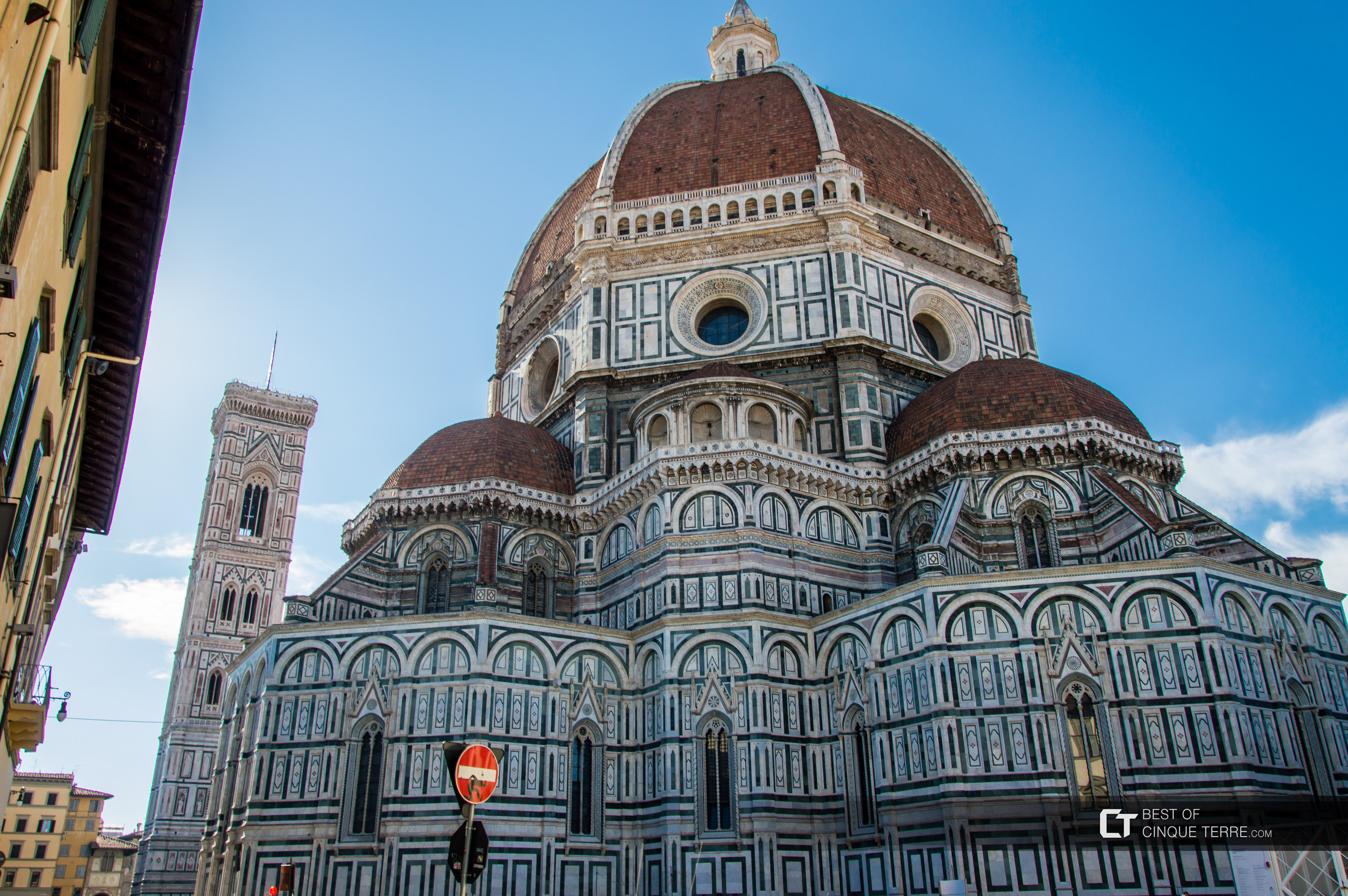 La cúpula de la Catedral de Santa María del Fiore y Campanario de Giotto, Florencia, Italia