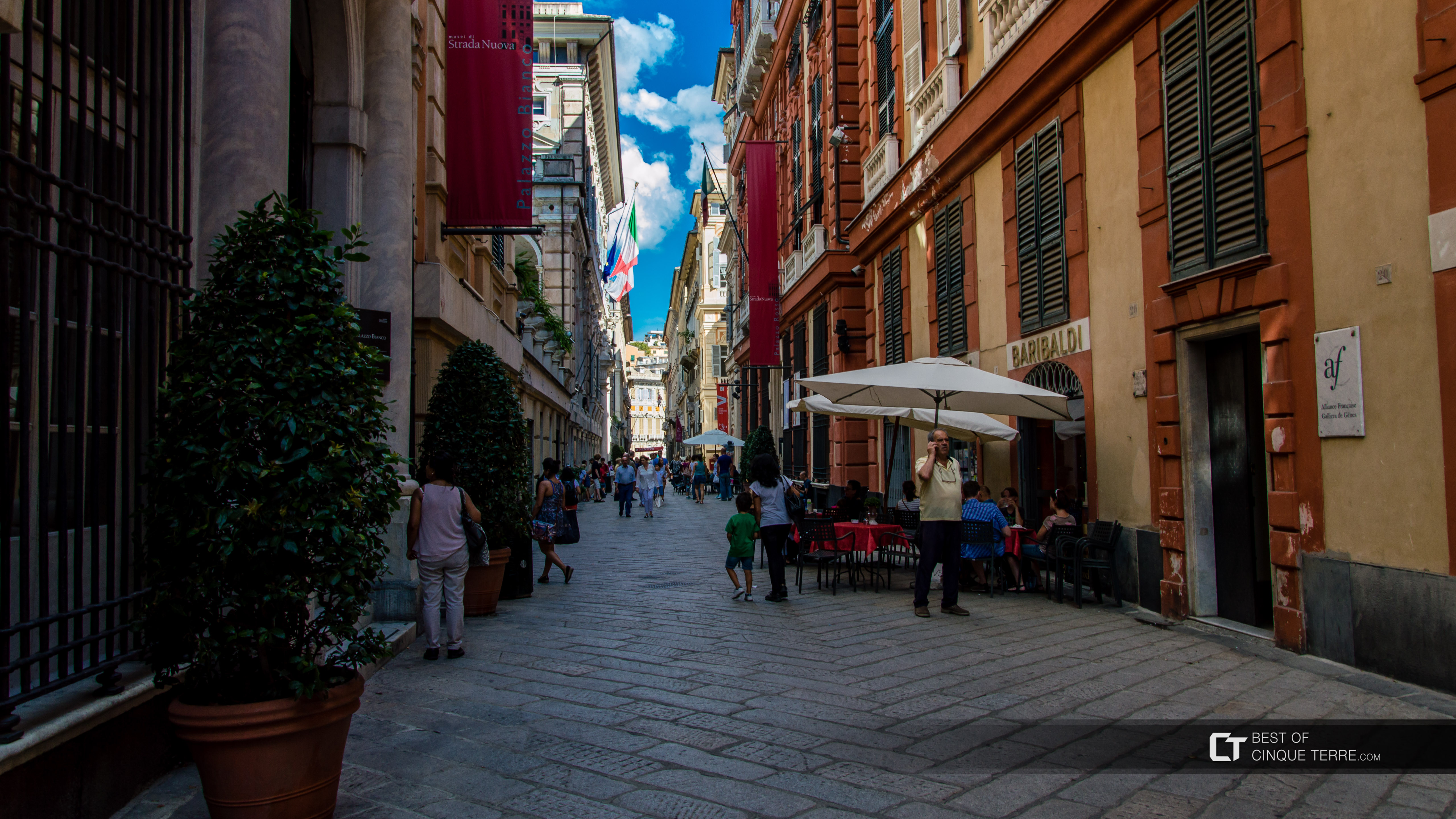 Улица Гарибальди, Генуя, Италия