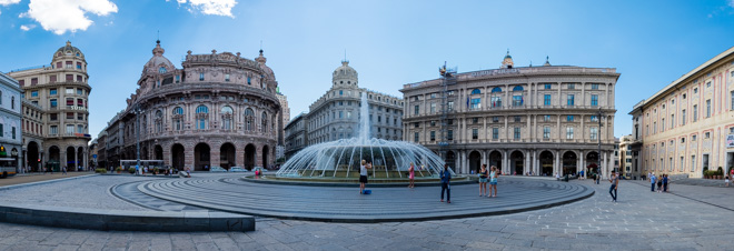 Piazza De Ferrari, Genova, Italia