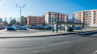 Estacionamiento plaza d'Armi, La Spezia, Italia