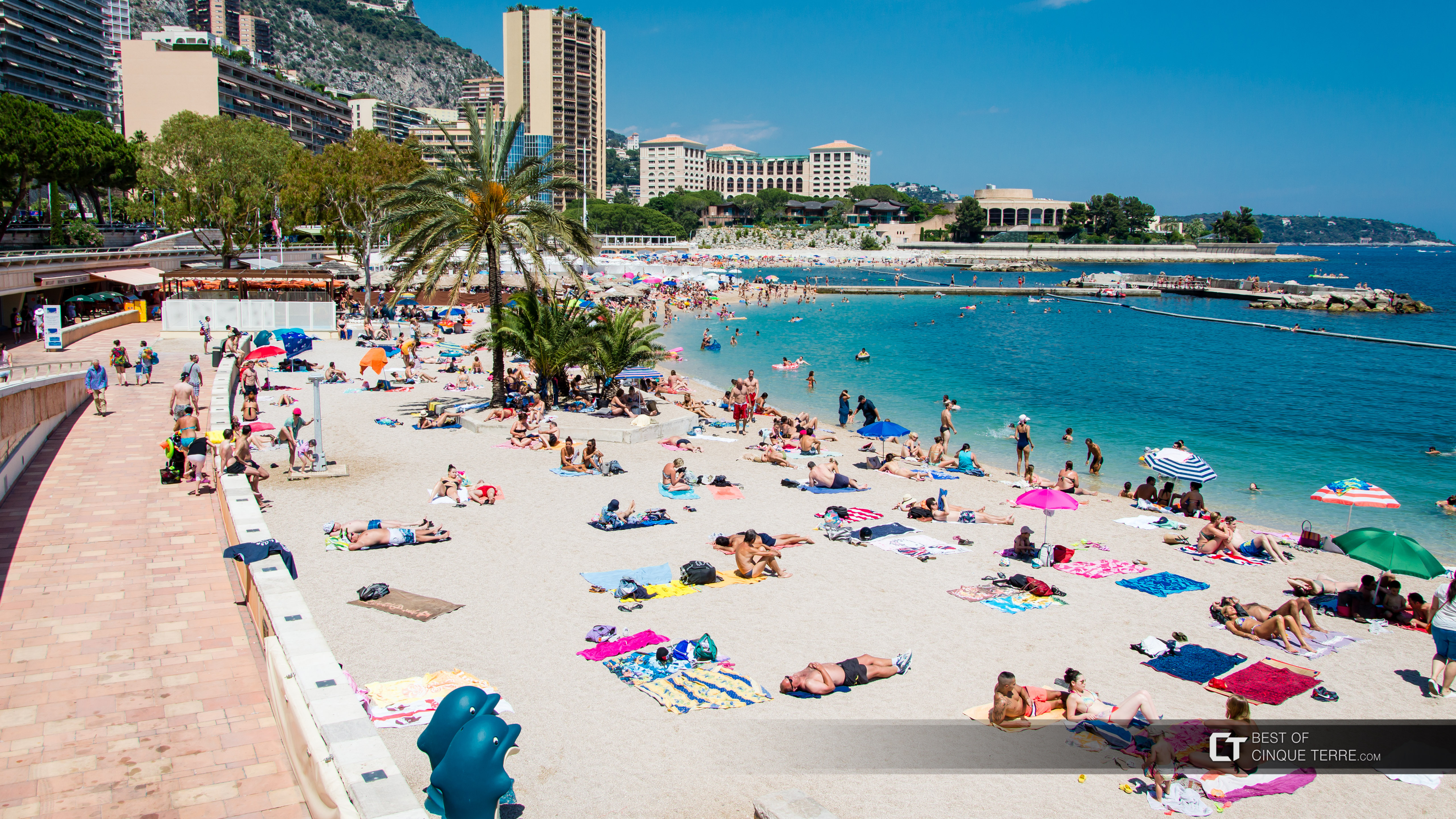 La plage de Larvotto, Monaco