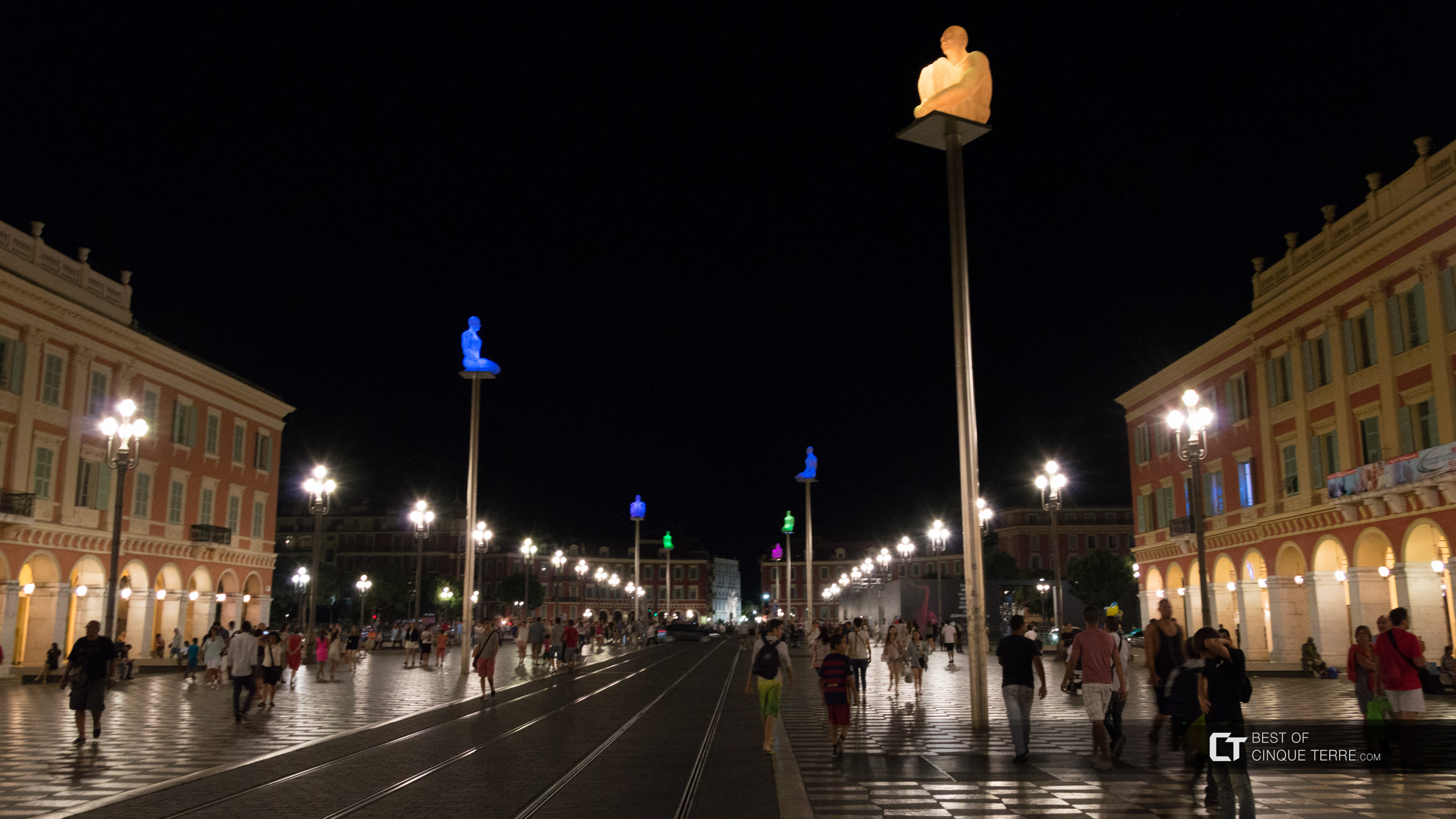 Plac Massena nocą, Nicea, Francja